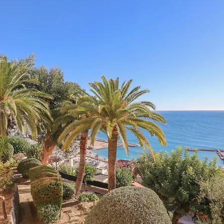 Vue Unique Luxueux, Parking Menton