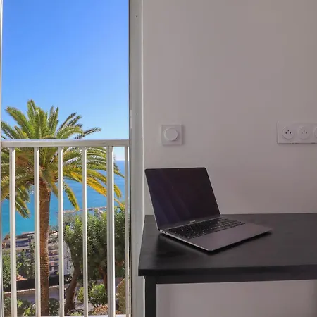 Vue Unique Luxueux, Parking *