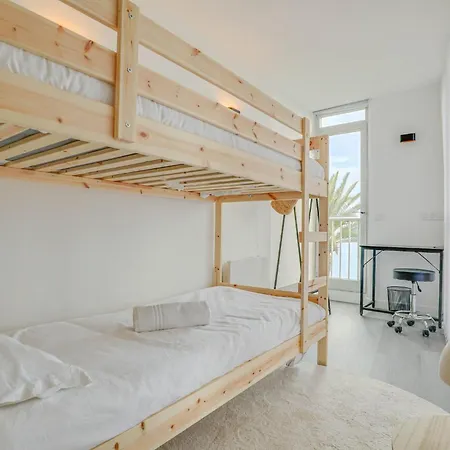 Vue Unique Luxueux, Parking