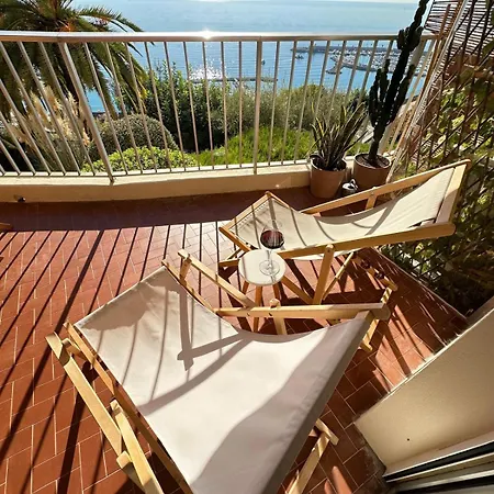 Vue Unique Luxueux, Parking