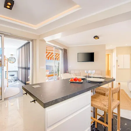Vue Unique Luxueux, Parking Appartement Menton