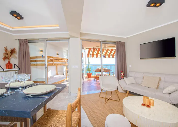 Vue Unique Luxueux, Parking Appartement Menton