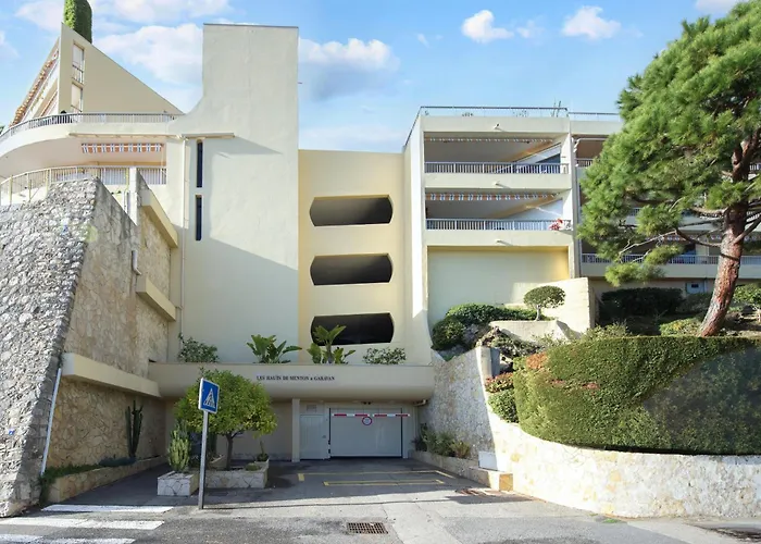 Vue Unique Luxueux, Parking